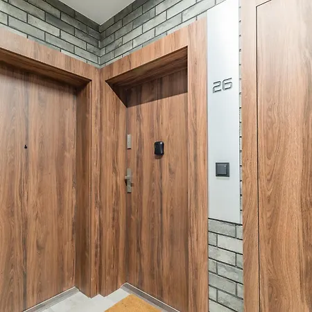 Business - City View With Balcony & Parking By Rentujemy Appartement *