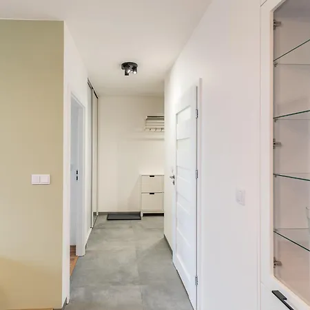 Business - City View With Balcony & Parking By Rentujemy Appartamento